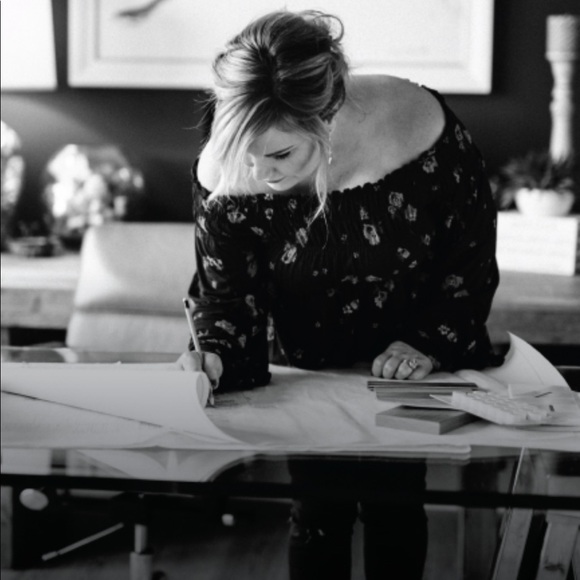 Meet your Posher, Andrea - Picture 1 of 1